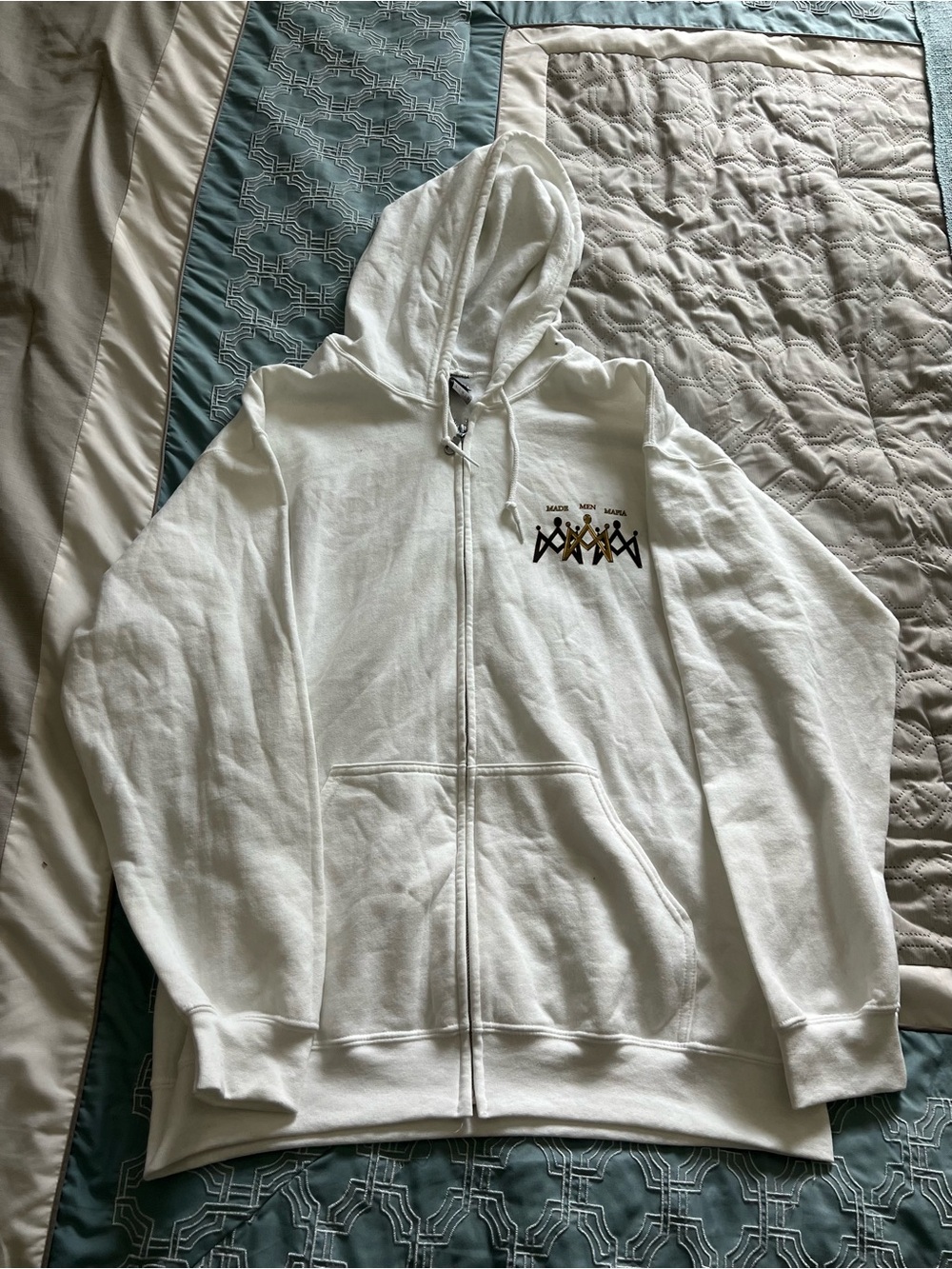 NEVER WORN White Zip-Up Hoodie with Small Chest Graphic